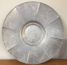 Vintage 10.75&quot; Round Admiration Products Hammered Aluminum Embossed Flowers Tray - £29.56 GBP