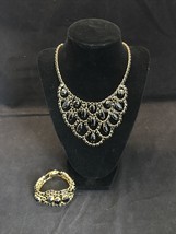 Gold Toned Necklace And Bracelet Costume Jewelry Statement Pieces Black Jewel LG - £19.46 GBP