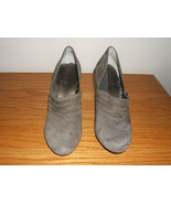 Me Too Ladies Jester Size 7.5 Leather Upper Gray Suede High Heel Shoes - £19.53 GBP