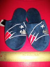 Football NFL Men Clothes 7/8 Small New England Patriots Slippers Set Shoe Pair - £15.17 GBP
