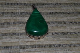 Lovely Vintage Sterling Silver Pendant, Green stone with light green swirls - £23.59 GBP