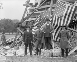 Liberty Loan Rally bonfire preparation Washington New World War I WWI 8x10 Photo - £6.93 GBP