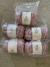 Yarn Bee Chunky Knit Velvet Yarn Blush 5 skeins  - £39.23 GBP