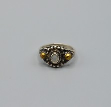 Sterling Two Tone Gold Silver Ring w/ Oval Pearl Setting Size 7.75 Vintage - £27.05 GBP