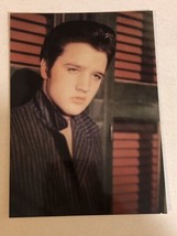 Elvis Presley Vintage Photo 7”x5” Elvis Leaning Against Wall Ep5 - £11.63 GBP