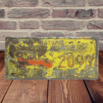 Distress Indiana 1979 HISTORIC MOTOR VEHICLE License Plate  - £17.97 GBP