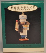 Hallmark - Nutcracker Guild - 1st in Series - Miniature Ornament - £9.31 GBP