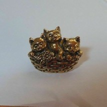 Avon Gold-tone 3 Kittens in a Basket Lapel Pin - £13.77 GBP