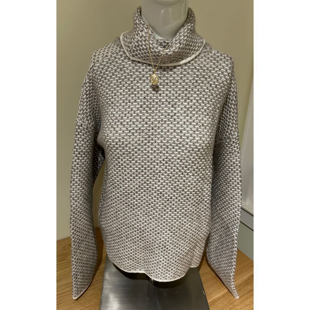 Christian Siriano Tan and cream Sweater neutral color cowl neck cozy war... - $15.92