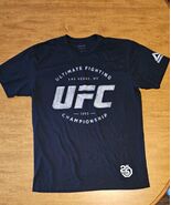 UFC 25th Anniversary Reebok T-shirt Large UFC - €50,61 EUR UFC 25th Anniversary Reebok T-shirt Large UFC - €50,61 EUR