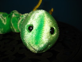 Ty Beanie Babies Squirmy The Worm Near Mint w/Near Mint Tags 2000 Retired - $13.00