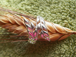 Sale, Beautiful Organic Shape Silver ring, Ring Size 8 or Q, (925 Stamp), Wheat  - $15.00
