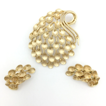 CROWN TRIFARI vintage peacock tail brooch &amp; clip earring set - brushed gold-tone - £58.57 GBP