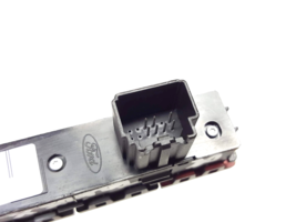 07-08-09 Ford Taurus X OEM Hazard /Traction Control/Trunk Release Switch/panel image 3