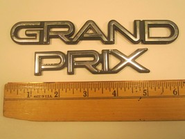 Original Vintage Plastic Car Emblem Pontiac Grand Prix [Y64C1] - £8.33 GBP