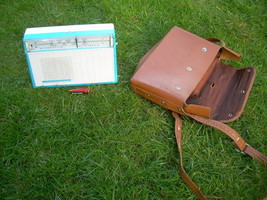 Antique Soviet  Ussr AM LW Radio Alpinist The First  1966 + carrying case - $138.59
