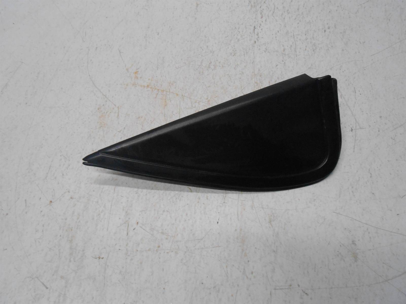 2006 ford escape Rear Right Passenger Exterior Triangle Trim Molding - $23.98