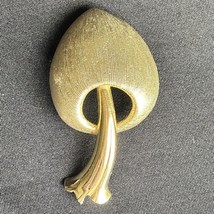 Vintage Brushed Textured Gold Tone Mushroom Pin Brooch MCM MidCentury Modern - £14.96 GBP