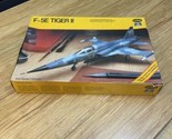 1983 Testors F-5E Tiger II Airplane Model Kit Military Militaria Open Bo... - $19.80