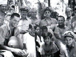 1941 Sailors With Locals In India Photograph  - £15.15 GBP