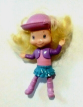 McDonald&#39;s Strawberry Shortcake Blonde Angel Cake Doll Purple Hat 2007 Toy - $10.78