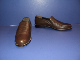 Donald J Pliner Size 6.5 M Brown Loafers Shoes Pebbled Leather Made in S... - £37.25 GBP