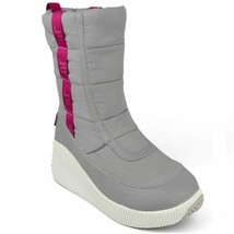 London Fog Womens 9 M Grey Pink Cheslee Slip On Snow Boots DISPLAY GB8 - $29.39