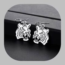 New Unique Awesome 3D Tiger  Dangle Earrings Beautifully Detailed! - $5.00