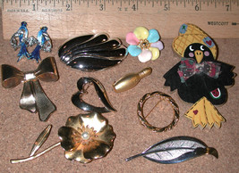 10 vintage Jewelry PIN Lot Heart Bird flower Circle Monet brooch - $15.00