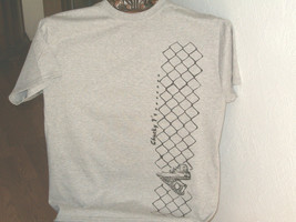 Chucky T&#39;s Urban Street Grunge Style Screenprint Grey T-shirt Sz Large - £15.97 GBP