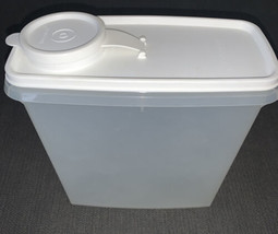 Vintage Tupperware Cereal Container Number 469 Clear  - $10.15