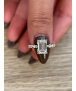 Authenticity Guarantee

4 Cts Emerald Shape E/VVS2 Lab Grown Diamond Eng... - €3.025,58 EUR