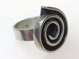 Huge MEXICO STERLING Silver Vintage Ring - Size 7 - $70.00