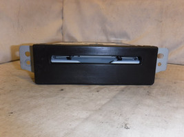 14 15 Buick Regal Chevrolet Impala GMC Yukon TG5 Cd Player 13594481 HYF95 - $8.66