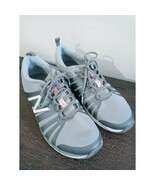 New Balance Women&#39;s 811 Fantom Tape WX811GW Gray/Pink Running Shoes Size 7 - $35.79 CAD