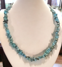 Turquoise Chip Necklace Vintage Lobster Clasp 16&quot; Length - $9.49
