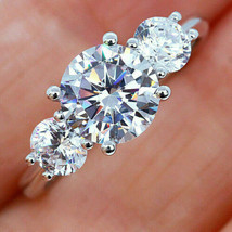 2.50 Ct 3- Stone Round Simulated Diamond Engagement Ring In 14K White Go... - $1,226.45 MXN