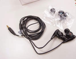 Sony Noise Cancelling In-Ear Headphones with Mic - Black - VGC (MDR-NC31EM) - $21.77