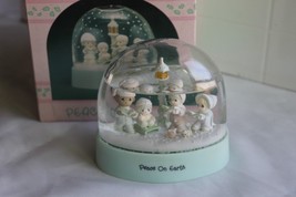  Enesco Precious Moments 1989 Snow Globe "Peace on Earth " #567701 - $10.89