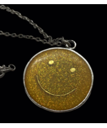 Vintage Necklace Enamel Smile Face Pendant Retro Boho Hippie Yellow Glitter - £11.60 GBP
