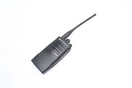 MOTOROLA CP110 AZ489FT4880 2 WAY RADIO W/O BATTERY E5319 image 2