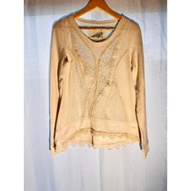 Angel of the North Beige Textured Sweater Size M - $383.57 MXN