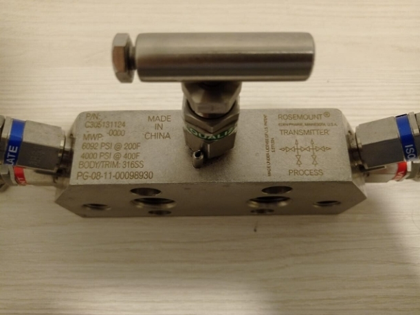 Rosemount C305131124-0000 5-Valve Coplanar Manifold for Transmitter  - $230.00