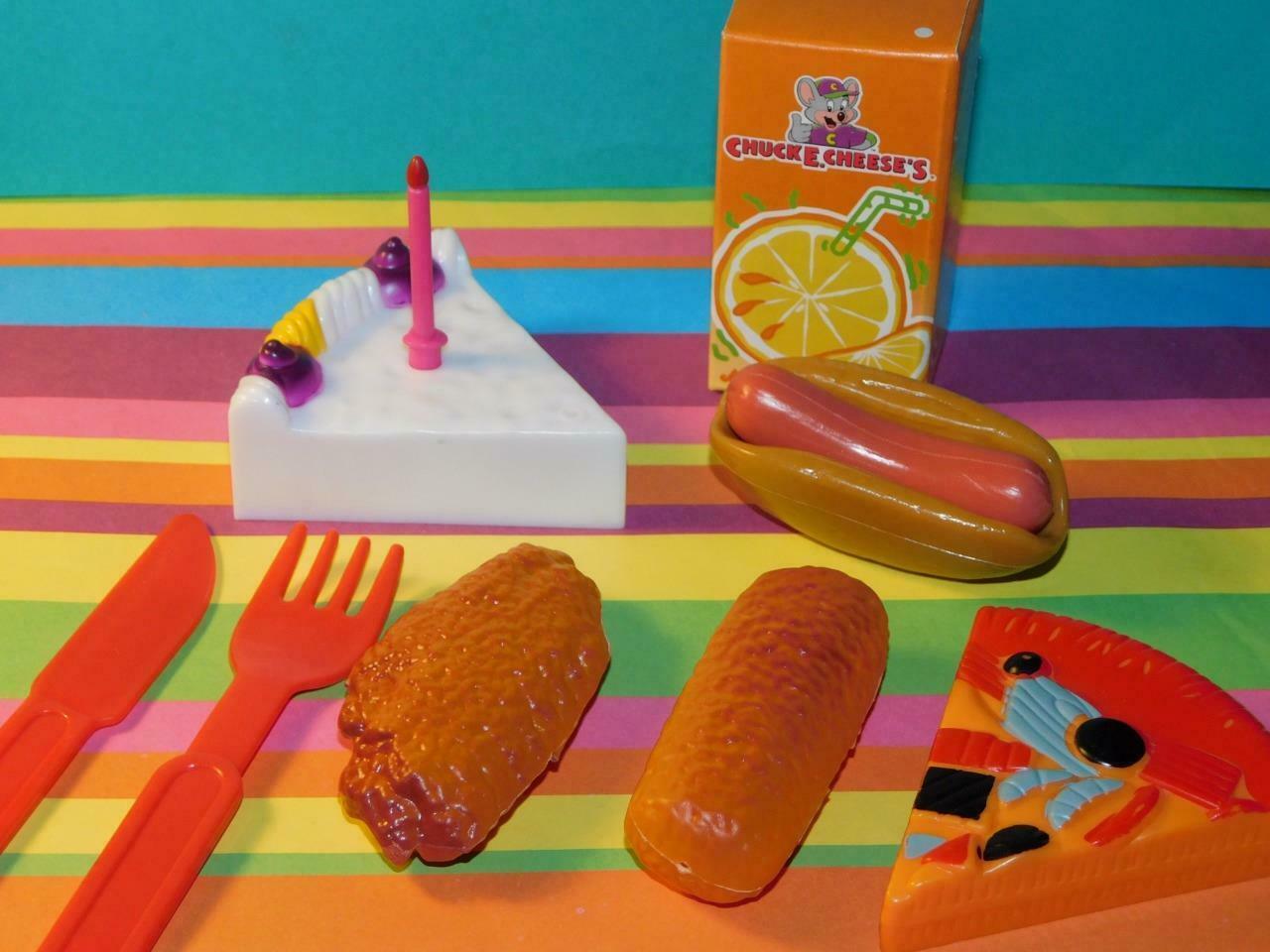 Primary image for VINTAGE Chucky Cheese Pizza Party Wing Cheese Stick Orange Bx Hot dog Cake Lot A