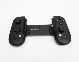 Backbone One Mobile Gaming Controller for iPhone 2nd Gen - Black image 2