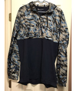 Under Armor Long Sleeve Shirt With Hood Size Large - $31.97 CAD