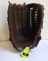 Worth D1 Series Dc1250 12 1/2-Inch Fastpitch Glove Let Handed Throw - $37.99