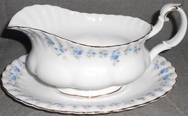 Royal Albert MEMORY LANE PATTERN Bone China GRAVY BOAT w/UNDERPLATE England - $69.29