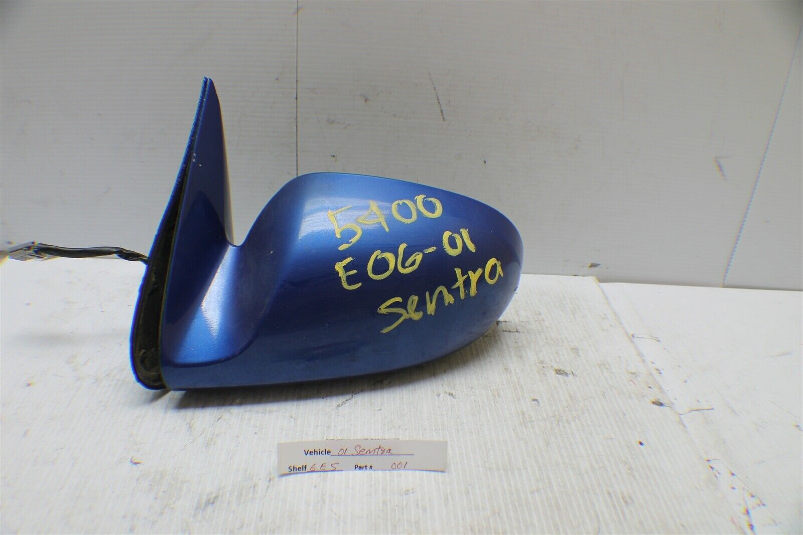Primary image for 2000-2003 Nissan Sentra Left Driver OEM Electric Side View Mirror 01 6E5