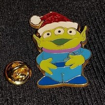 Disney Loungefly Holiday Pin Toy Story Alien Santa Hat Glitter Pixar 2019 Smile - £7.92 GBP